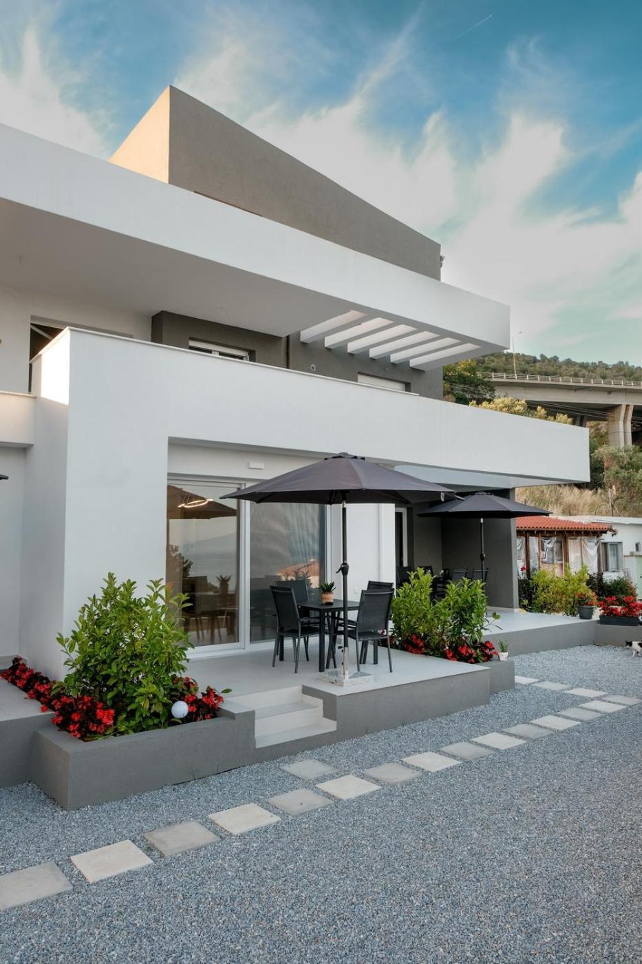 Aquarama Suites Nea Iraklitsa 外观 照片