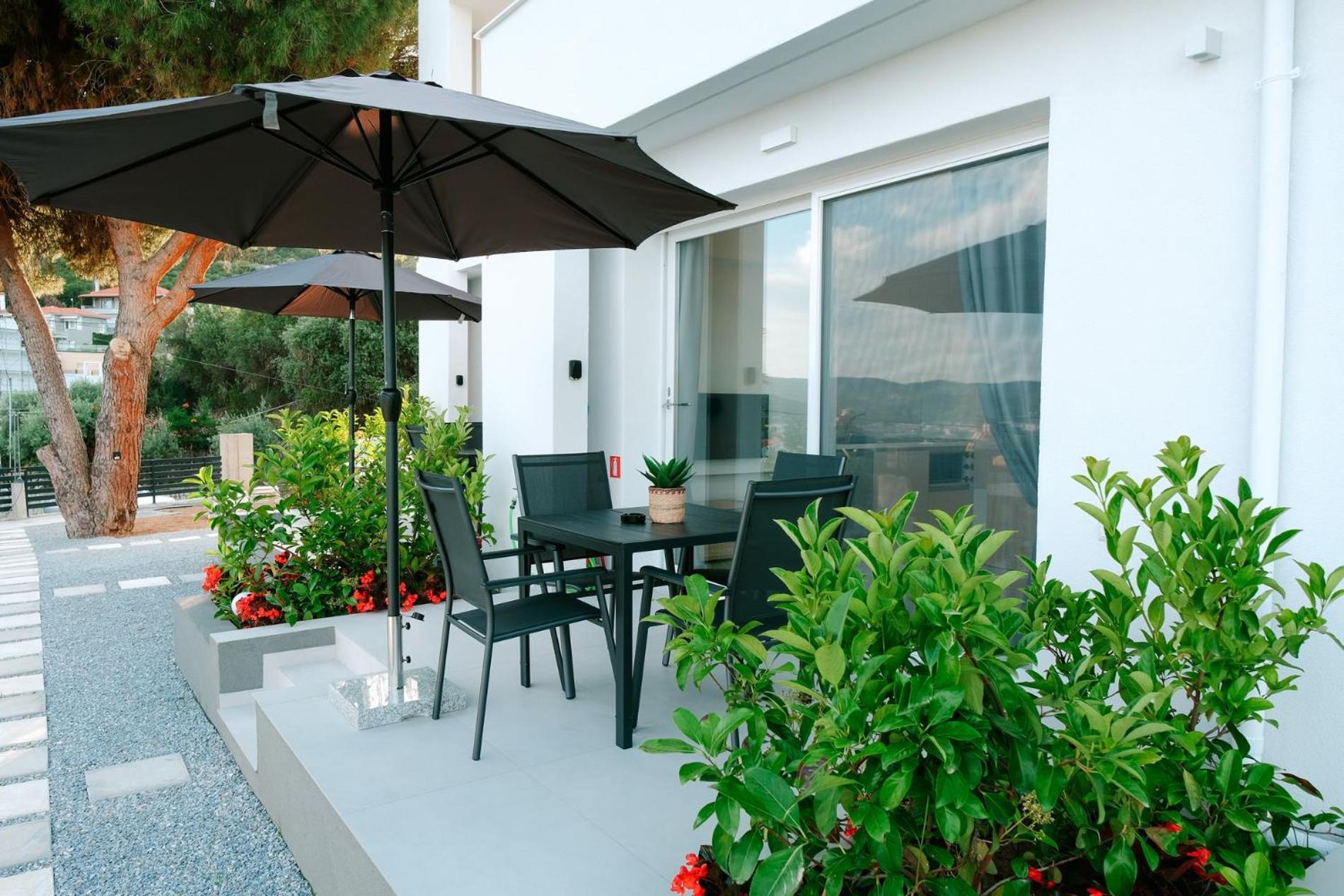 Aquarama Suites Nea Iraklitsa 外观 照片