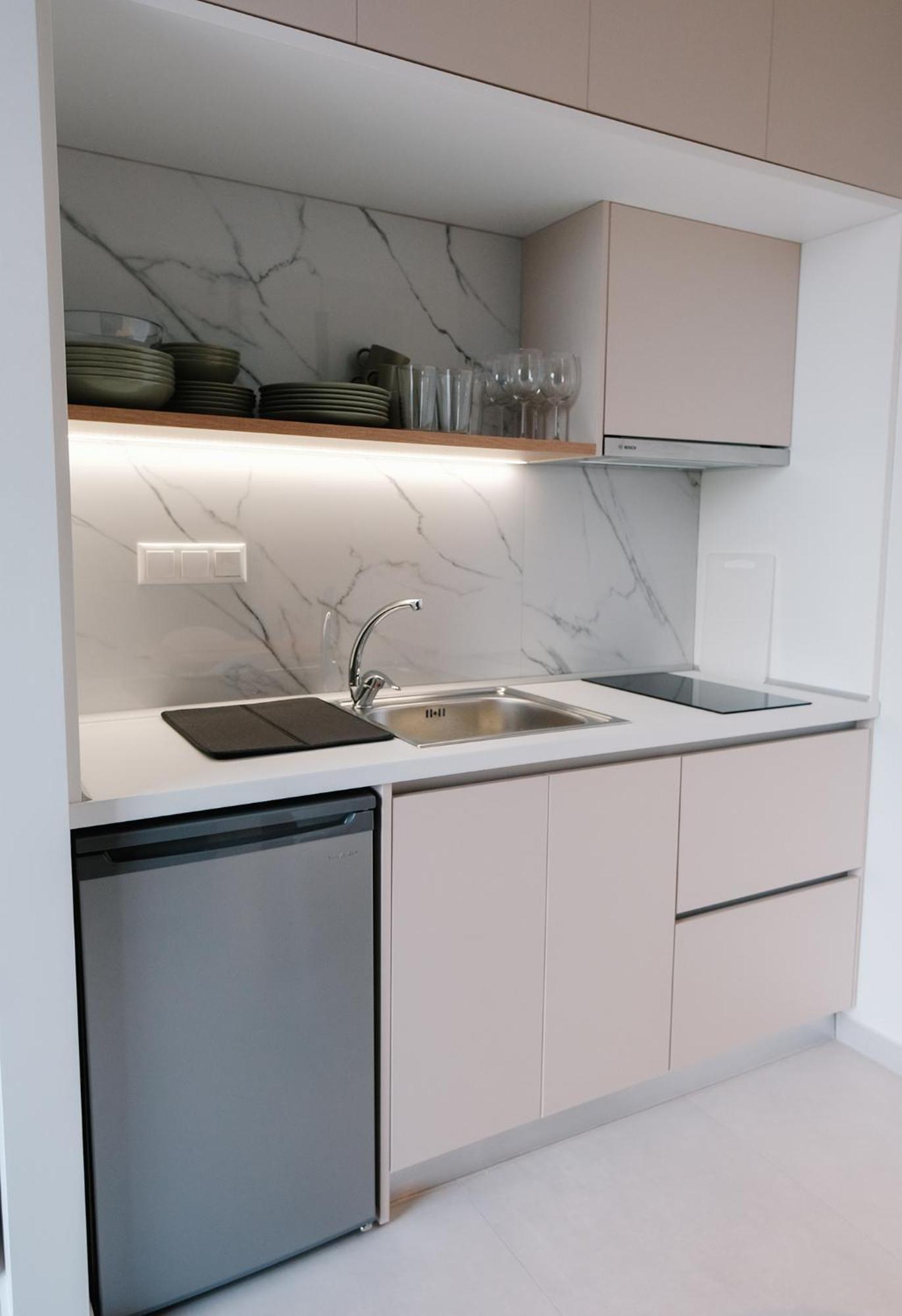Aquarama Suites Nea Iraklitsa 外观 照片