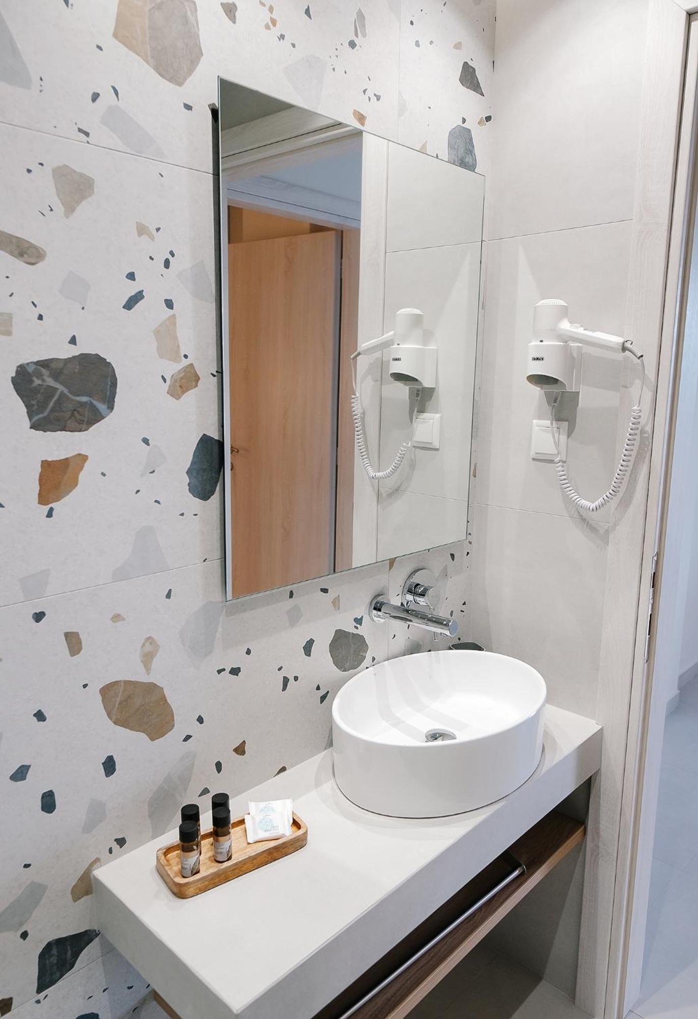 Aquarama Suites Nea Iraklitsa 外观 照片